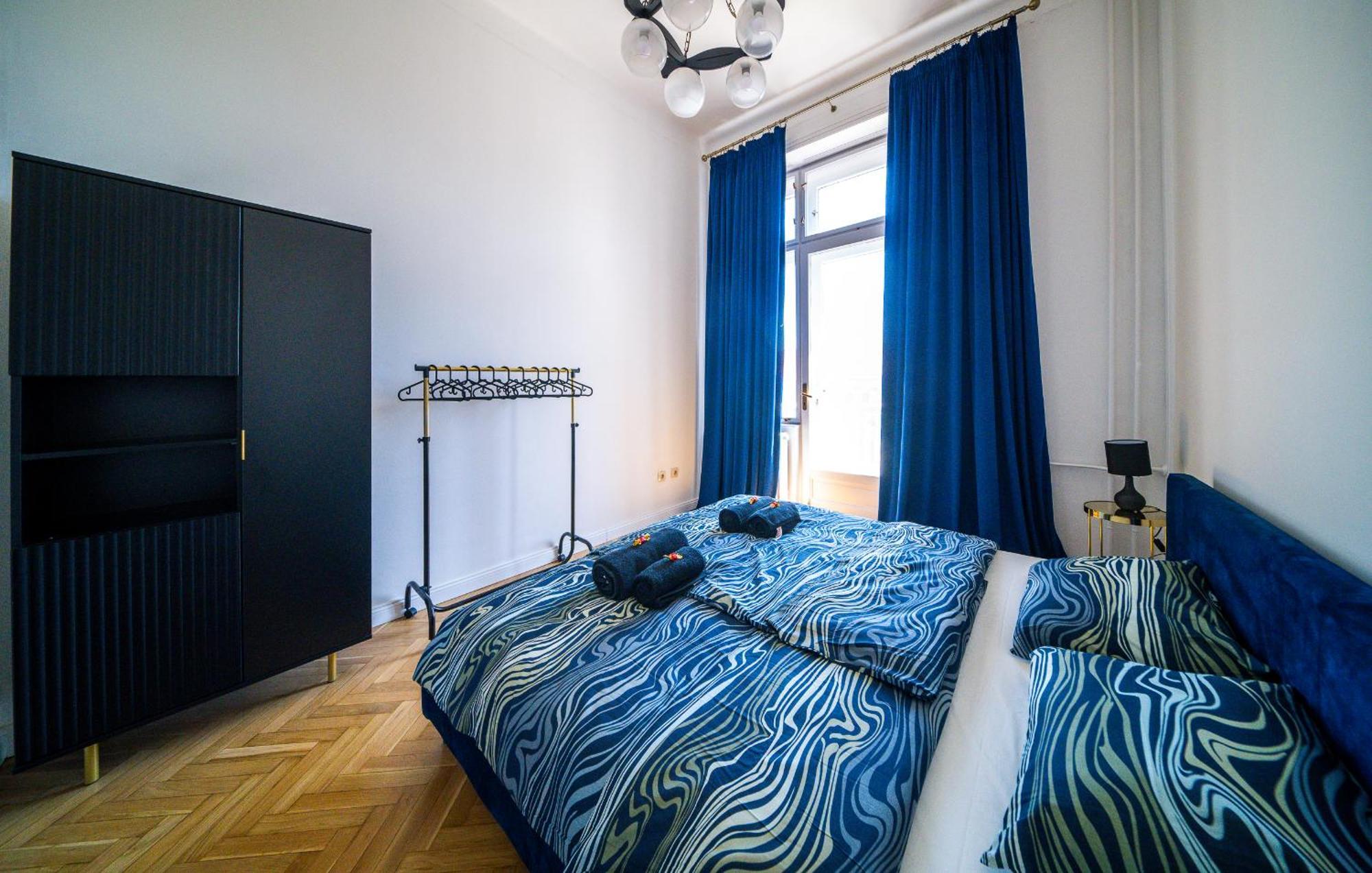 Budapest Riverfront Suite Exterior photo